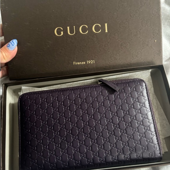 GUCCI Microguccissima Zippy Wallet in Purple and Silver Hardwear - Picture 14 of 16